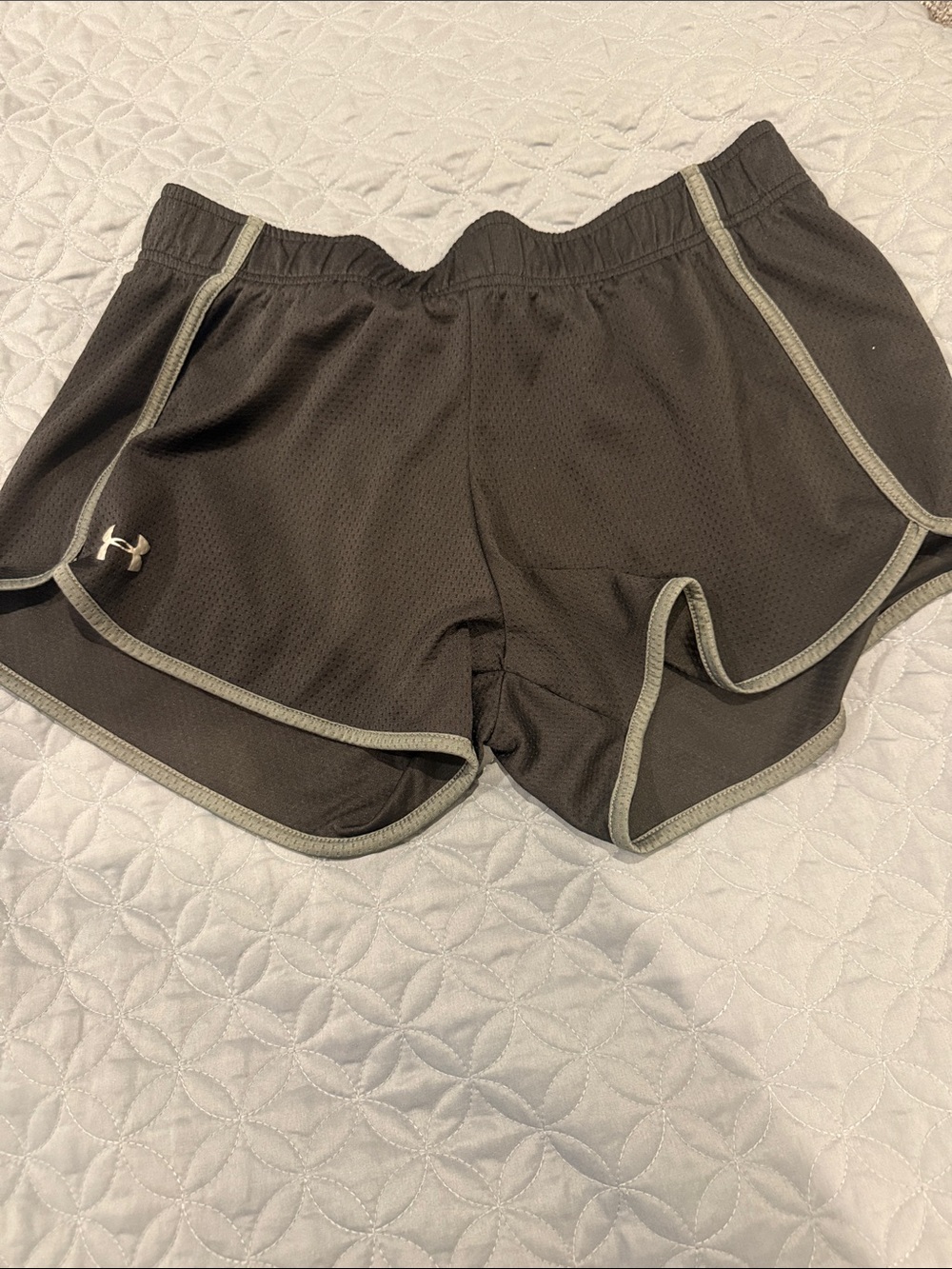 Under Armour Women’s Black Athletic Shorts with Gray Trim - Picture 1 of 2